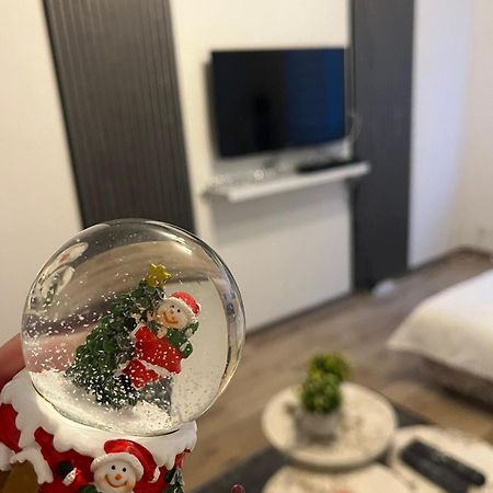 Lovely Apartment In Old Town 400M From City Center Sebilj SJJ Eksteriør billede