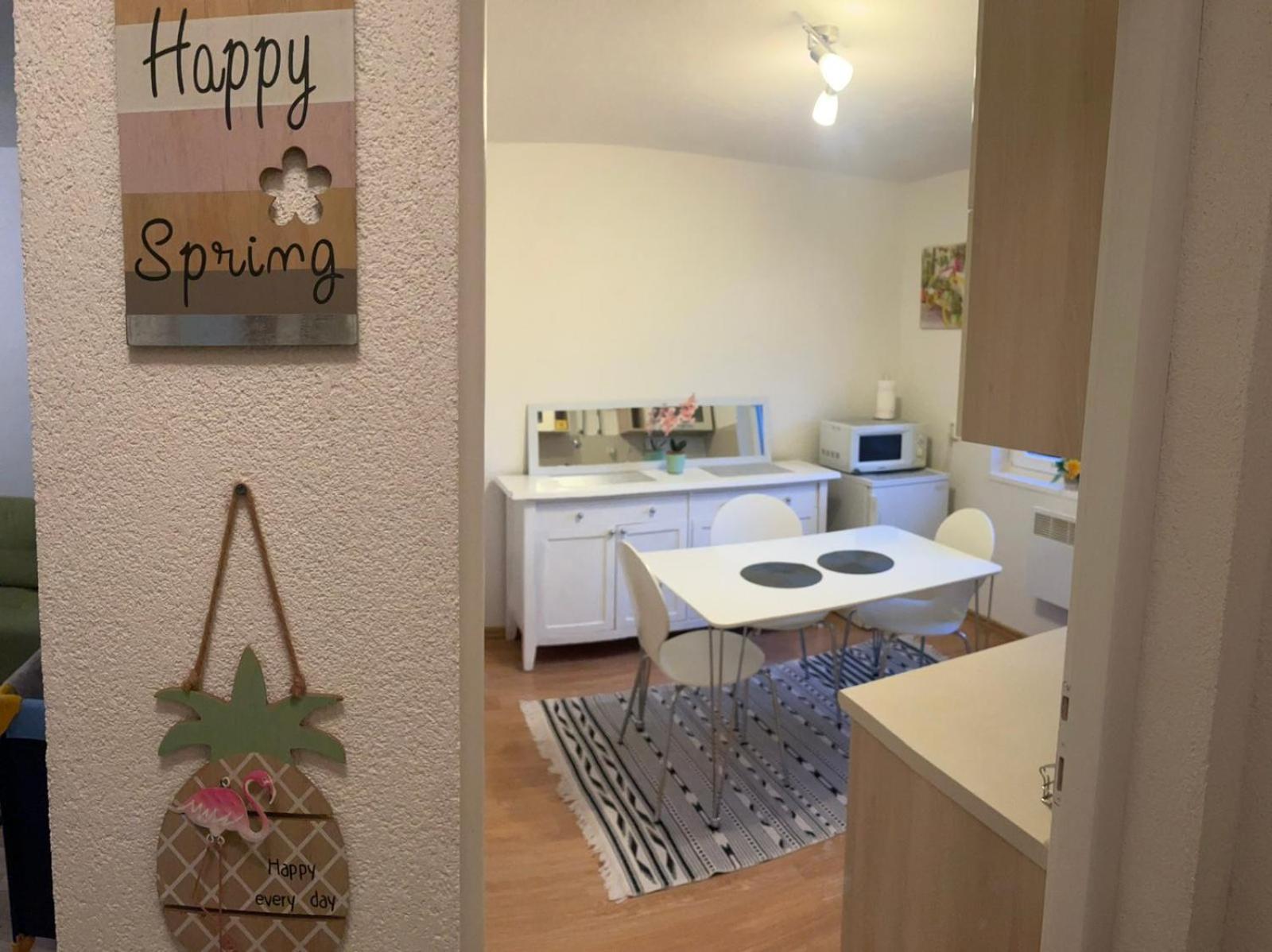 Lovely Apartment In Old Town 400M From City Center Sebilj SJJ Eksteriør billede