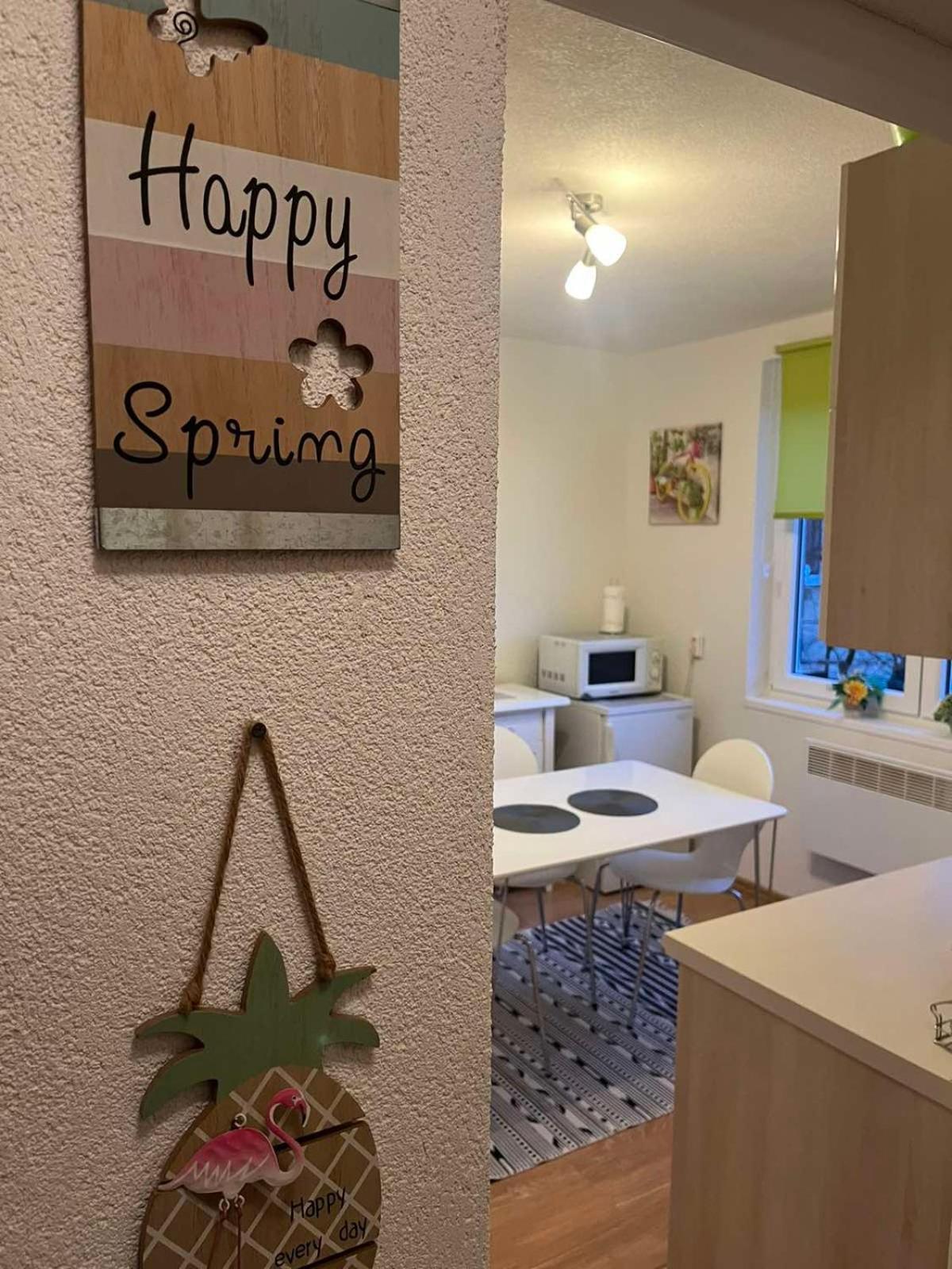 Lovely Apartment In Old Town 400M From City Center Sebilj SJJ Eksteriør billede